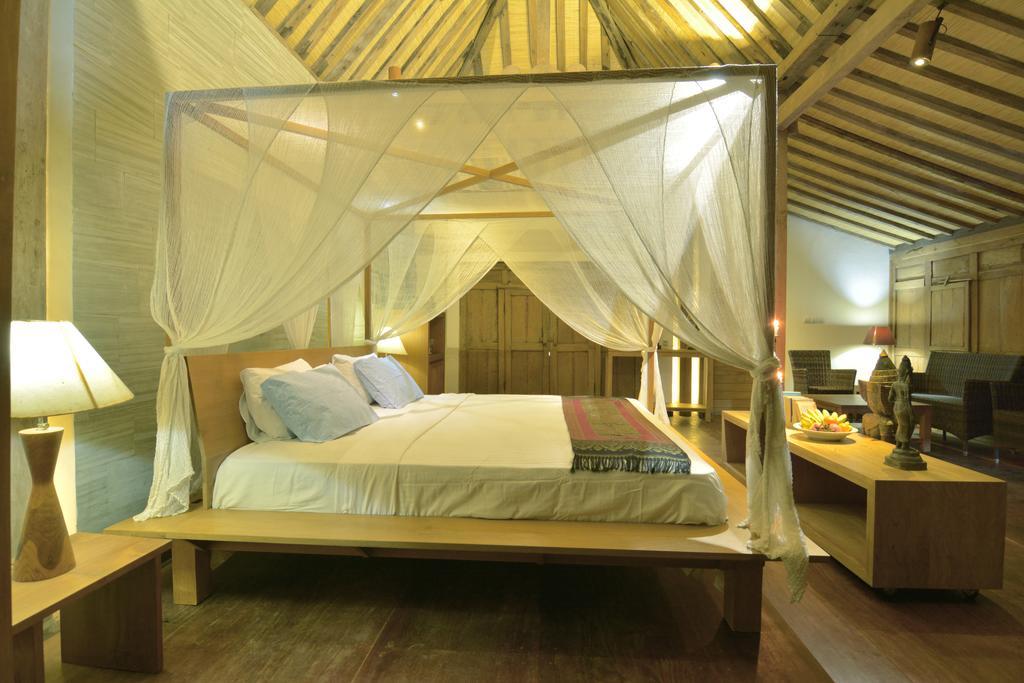 Villa Blue Steps ยอกยาการ์ตา ภายนอก รูปภาพ